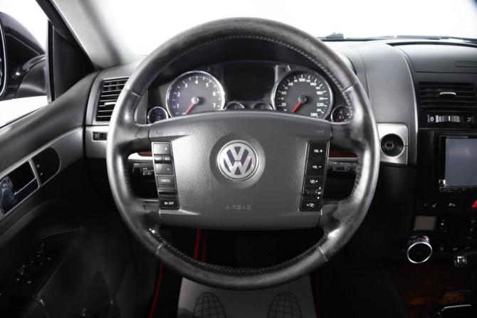 Volkswagen Touareg I Рестайлинг с пробегом 2007 года, цена 999 000 рублей, 380000 км, внедорожник, Автокод Объявления