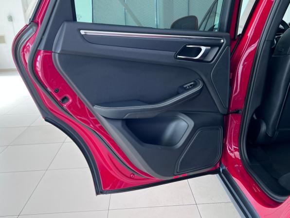 Porsche Macan I Рестайлинг 2 с пробегом 2022 года, цена 7 150 000 рублей, 55295 км, внедорожник, Автокод Объявления