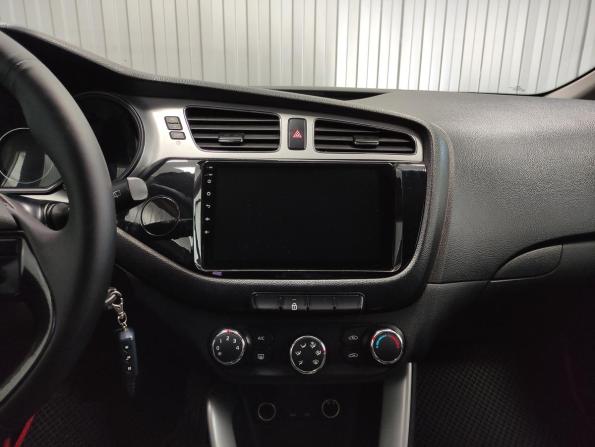 Kia Ceed II с пробегом 2013 года, цена 785 000 рублей, 193111 км, хэтчбек, Автокод Объявления