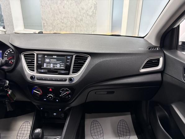 Hyundai Solaris II с пробегом 2020 года, цена 1 565 000 рублей, 70358 км, седан, Автокод Объявления