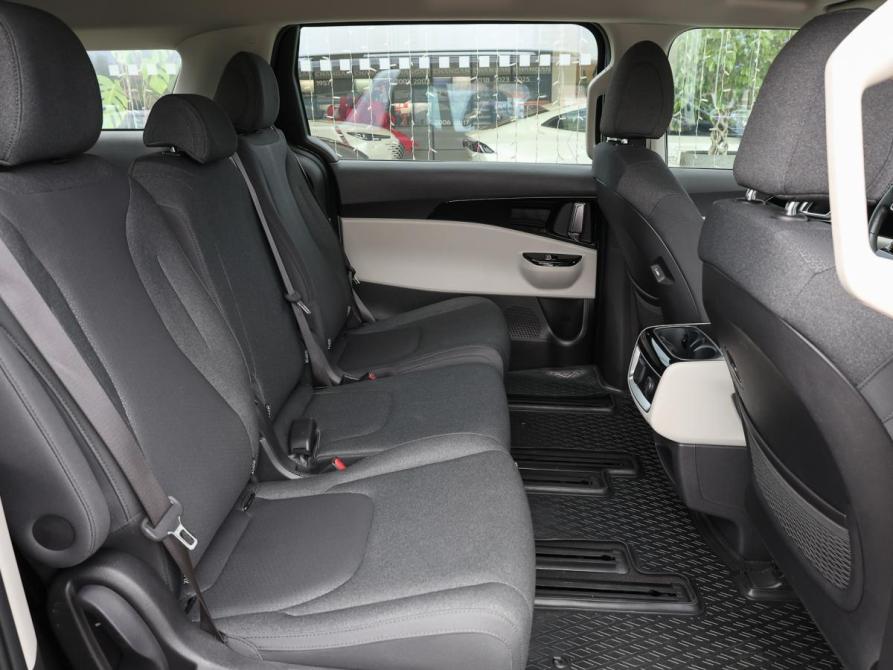 Kia Carnival IV Москва  - изображение 13