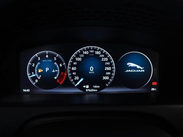 Jaguar XJ IV (X351) Рестайлинг с пробегом 2019 года, цена 3 940 000 рублей, 97620 км, седан, Автокод Объявления