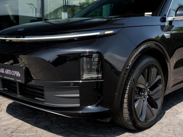 Li Auto (Lixiang) L6 с пробегом 2025 года, цена 7 900 000 рублей, 1052 км, внедорожник, Автокод Объявления