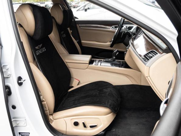 Hyundai Genesis II с пробегом 2016 года, цена 1 870 000 рублей, 185784 км, седан, Автокод Объявления