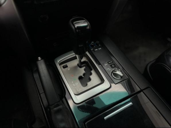 Toyota Land Cruiser 200 Series с пробегом 2012 года, цена 3 210 000 рублей, 317830 км, внедорожник, Автокод Объявления