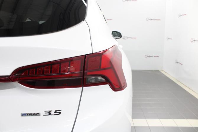 Hyundai Santa Fe IV Рестайлинг с пробегом 2021 года, цена 4 700 000 рублей, 10000 км, внедорожник, Автокод Объявления