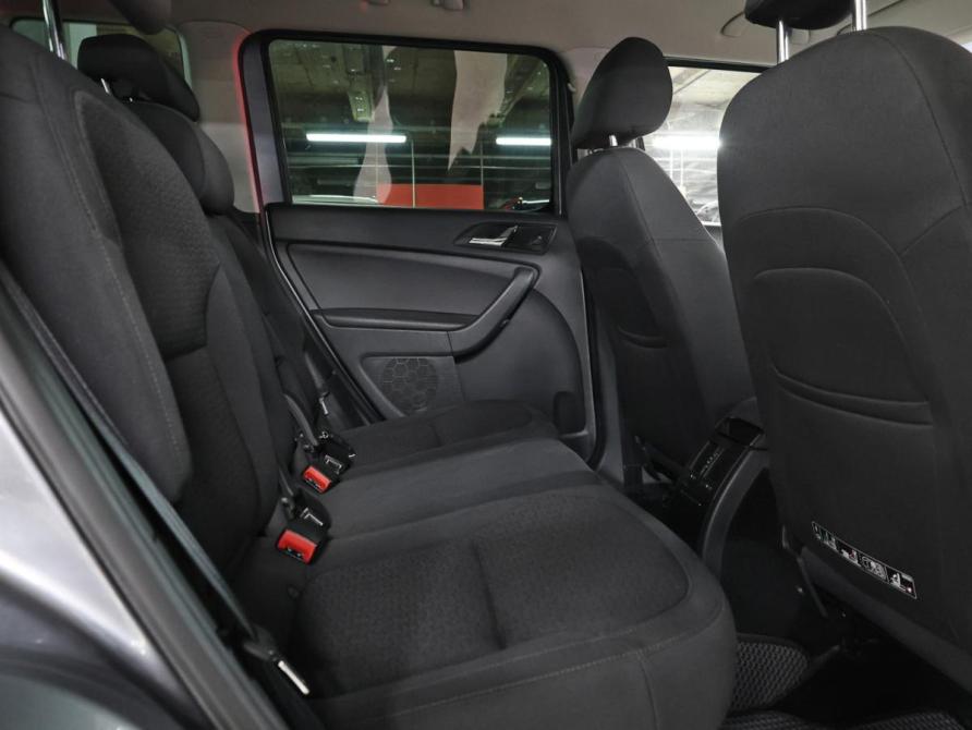 Skoda Yeti I Рестайлинг Москва  - изображение 13