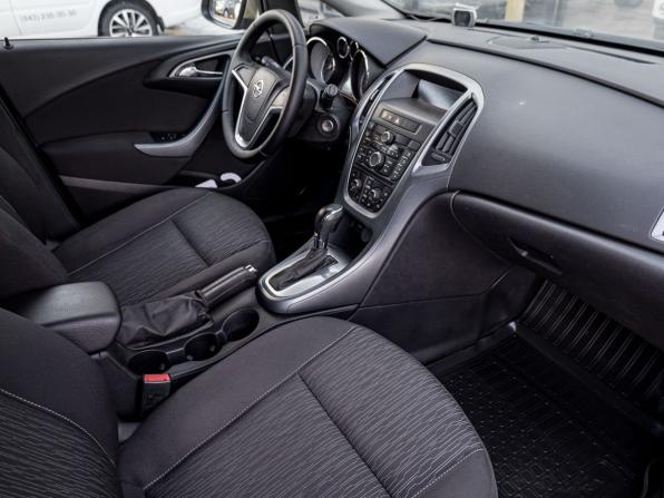 Opel Astra J Рестайлинг с пробегом 2014 года, цена 725 311 рублей, 116785 км, хэтчбек, Автокод Объявления