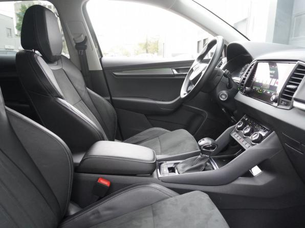 Skoda Karoq I с пробегом 2021 года, цена 2 490 000 рублей, 69253 км, внедорожник, Автокод Объявления