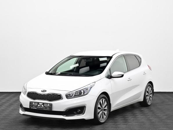 Kia Ceed II Рестайлинг с пробегом 2017 года, цена 1 049 000 рублей, 84000 км, хэтчбек, Автокод Объявления
