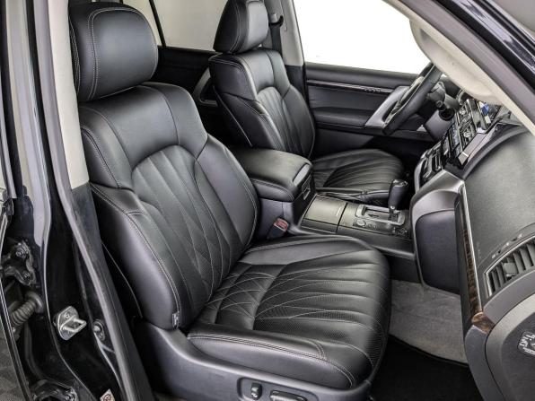 Toyota Land Cruiser 200 Series Рестайлинг 1 с пробегом 2015 года, цена 4 500 000 рублей, 202184 км, внедорожник, Автокод Объявления
