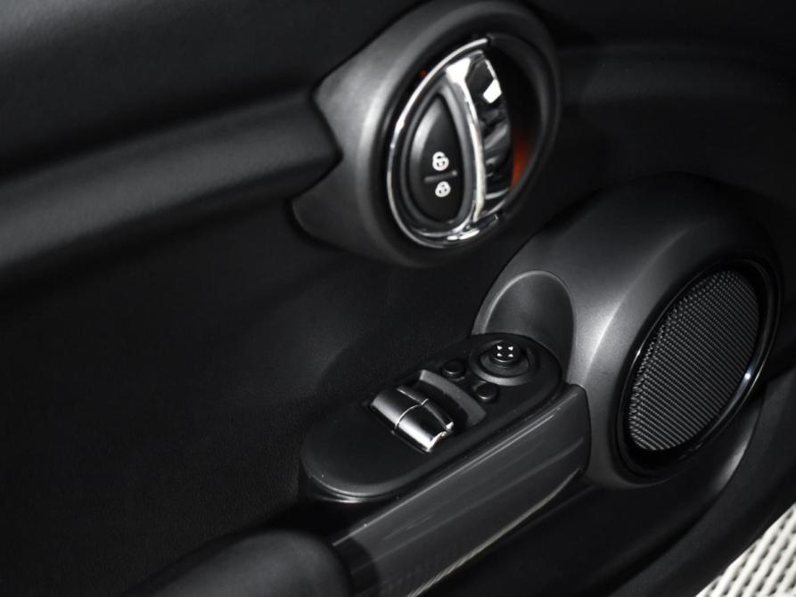 Mini Hatch III (F55/F56) Санкт-Петербург  - изображение 11