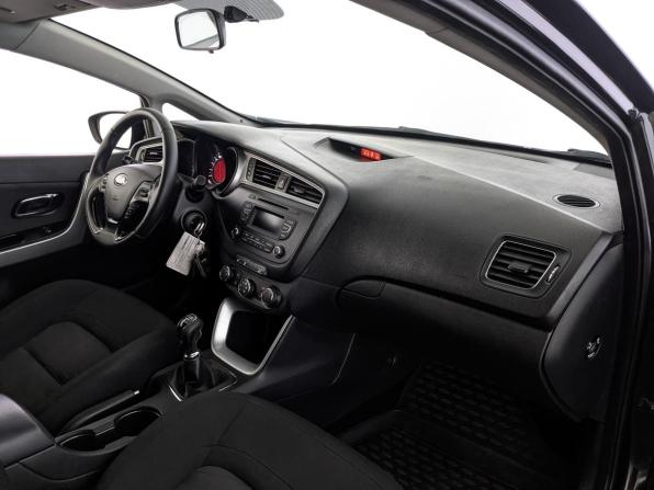 Kia Ceed II Рестайлинг с пробегом 2016 года, цена 1 010 000 рублей, 161143 км, хэтчбек, Автокод Объявления
