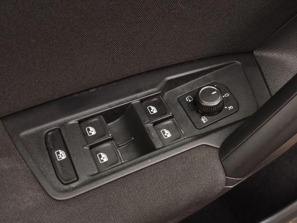 Volkswagen Tiguan II с пробегом 2019 года, цена 2 199 000 рублей, 128987 км, внедорожник, Автокод Объявления