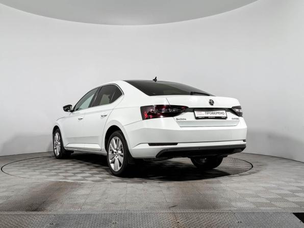 Skoda Superb III с пробегом 2016 года, цена 1 960 000 рублей, 115029 км, лифтбек, Автокод Объявления