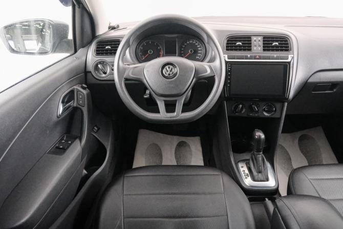 Volkswagen Polo V Рестайлинг с пробегом 2016 года, цена 1 099 000 рублей, 122300 км, седан, Автокод Объявления