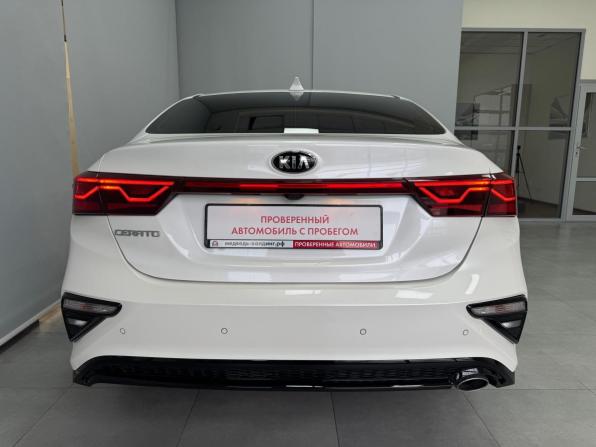 Kia Cerato IV Рестайлинг с пробегом 2021 года, цена 2 246 400 рублей, 31465 км, седан, Автокод Объявления