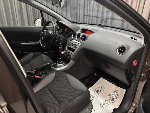 Peugeot 308 I Рестайлинг с пробегом 2012 года, цена 550 000 рублей, 184000 км, хэтчбек, Автокод Объявления
