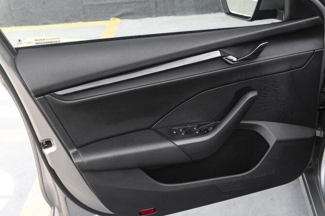Skoda Octavia IV (A8) с пробегом 2021 года, цена 2 405 000 рублей, 72200 км, лифтбек, Автокод Объявления