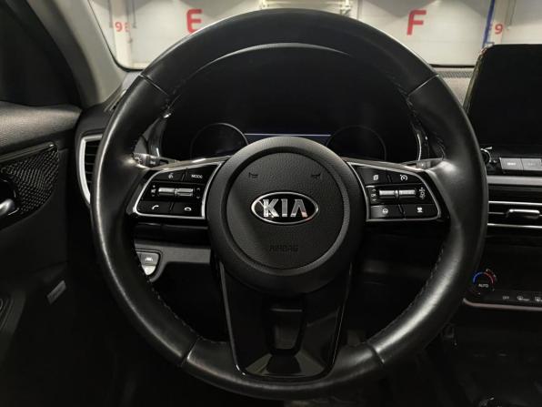 Kia Seltos I с пробегом 2021 года, цена 2 690 000 рублей, 28295 км, внедорожник, Автокод Объявления