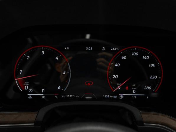 Volkswagen Touareg III Рестайлинг с пробегом 2025 года, цена 10 700 000 рублей, 1137 км, внедорожник, Автокод Объявления