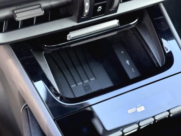Porsche Cayenne III Рестайлинг с пробегом 2023 года, цена 13 990 000 рублей, 5886 км, внедорожник, Автокод Объявления