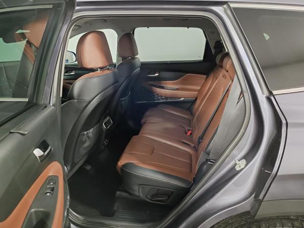 Hyundai Santa Fe IV Рестайлинг с пробегом 2021 года, цена 3 649 000 рублей, 99739 км, внедорожник, Автокод Объявления