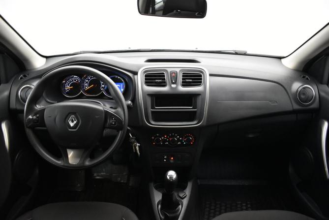 Renault Sandero II с пробегом 2017 года, цена 1 080 000 рублей, 31534 км, хэтчбек, Автокод Объявления
