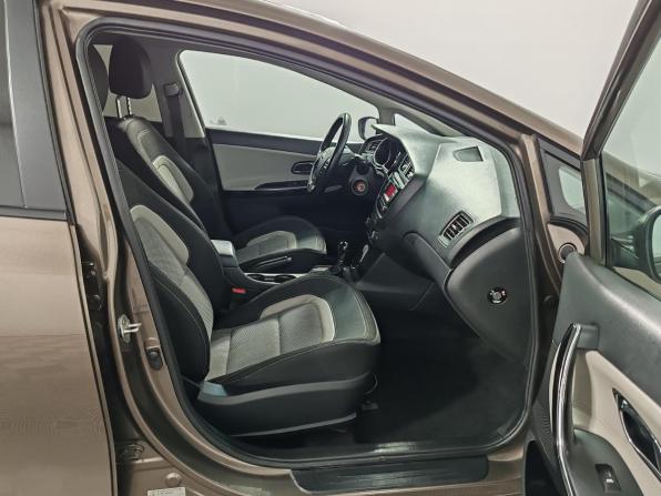 Kia Ceed II с пробегом 2013 года, цена 935 000 рублей, 231117 км, хэтчбек, Автокод Объявления