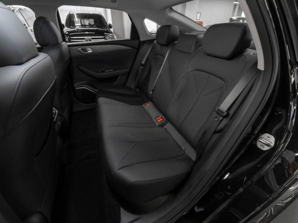 Geely Galaxy Starshine 6 с пробегом 2025 года, цена 2 700 000 рублей, 27 км, седан, Автокод Объявления