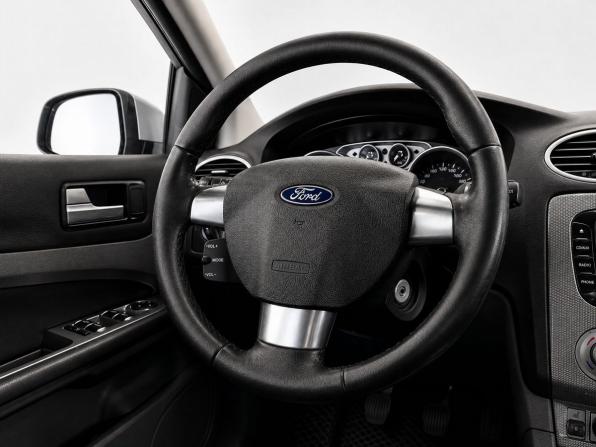Ford Focus II Рестайлинг с пробегом 2011 года, цена 669 000 рублей, 236621 км, хэтчбек, Автокод Объявления
