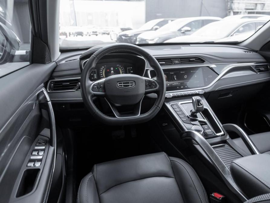 Geely Atlas Pro Москва  - изображение 7