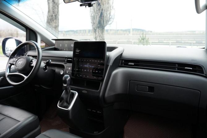 Hyundai Staria I с пробегом 2021 года, цена 5 245 000 рублей, 32000 км, минивэн, Автокод Объявления