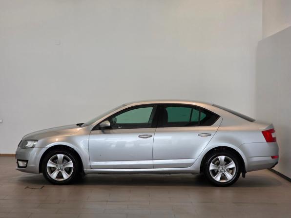 Skoda Octavia III (A7) с пробегом 2015 года, цена 1 133 000 рублей, 233288 км, лифтбек, Автокод Объявления