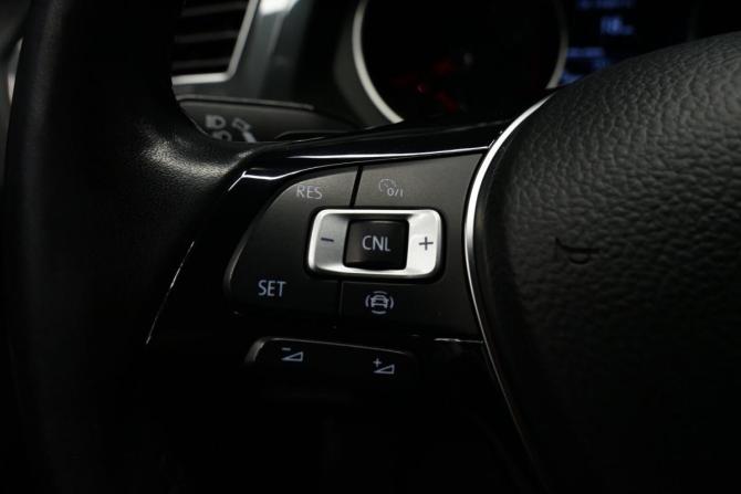 Volkswagen Tiguan II с пробегом 2019 года, цена 2 393 000 рублей, 144000 км, внедорожник, Автокод Объявления
