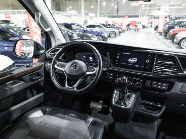 Volkswagen Multivan T6 Рестайлинг с пробегом 2020 года, цена 6 499 000 рублей, 90800 км, минивэн, Автокод Объявления