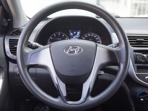 Hyundai Solaris I с пробегом 2013 года, цена 735 000 рублей, 204233 км, хэтчбек, Автокод Объявления