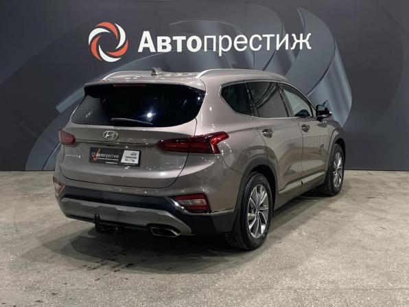 Hyundai Santa Fe IV с пробегом 2020 года, цена 2 545 000 рублей, 241105 км, внедорожник, Автокод Объявления