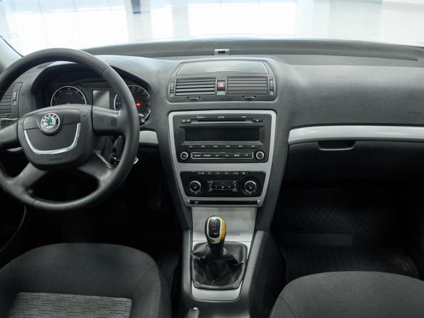 Skoda Octavia II (A5) Рестайлинг с пробегом 2012 года, цена 819 000 рублей, 144870 км, лифтбек, Автокод Объявления