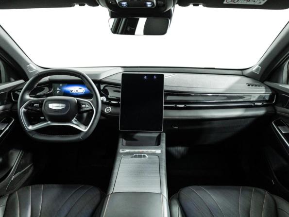 Geely Preface I с пробегом 2024 года, цена 2 659 700 рублей, 21635 км, седан, Автокод Объявления