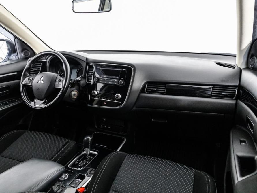 Mitsubishi Outlander III Рестайлинг 3 Санкт-Петербург  - изображение 9