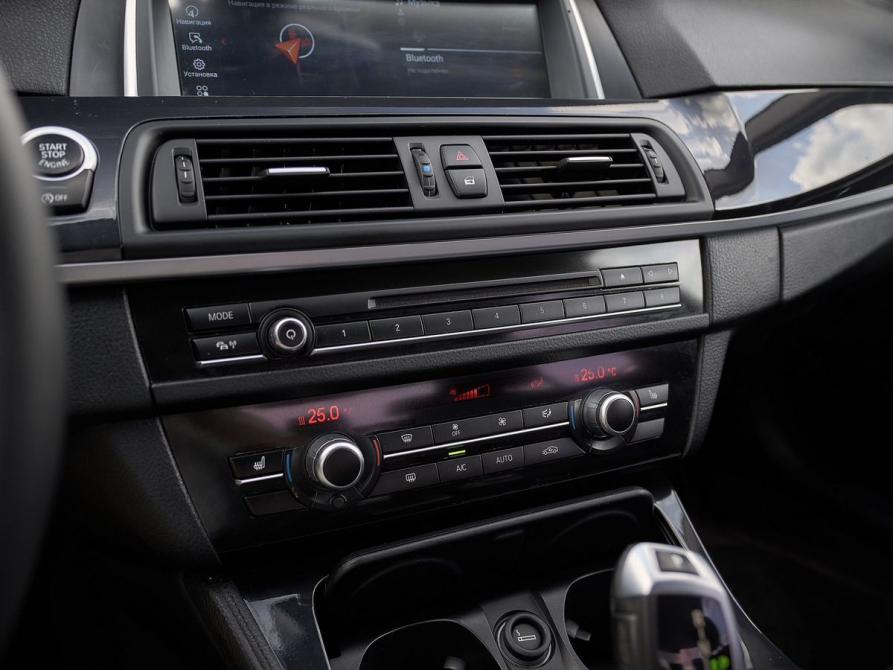 BMW 5 серии VI (F10/F11/F07) Рестайлинг Казань  - изображение 11