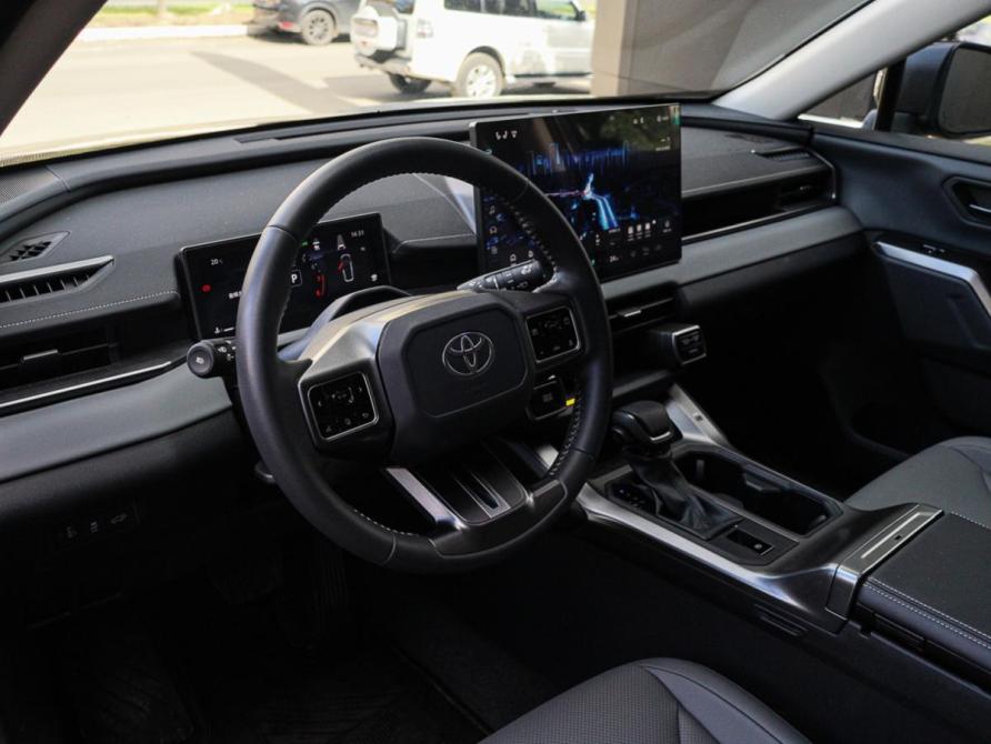Toyota RAV4 VI (XA60) Москва  - изображение 12