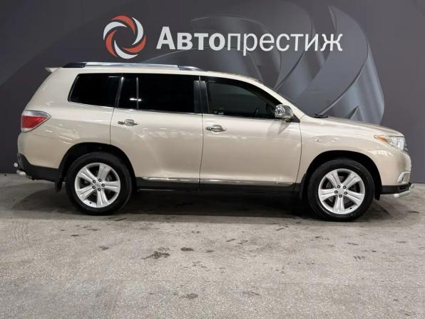 Toyota Highlander II (XU40) Рестайлинг с пробегом 2011 года, цена 1 920 000 рублей, 297598 км, внедорожник, Автокод Объявления