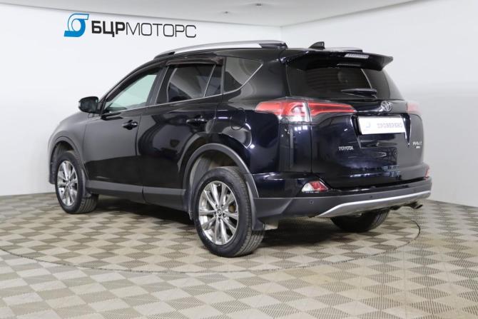 Toyota RAV4 IV (XA40) Рестайлинг с пробегом 2017 года, цена 2 569 990 рублей, 104302 км, внедорожник, Автокод Объявления