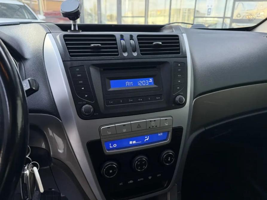 Geely Emgrand X7 I Волгоград  - изображение 15