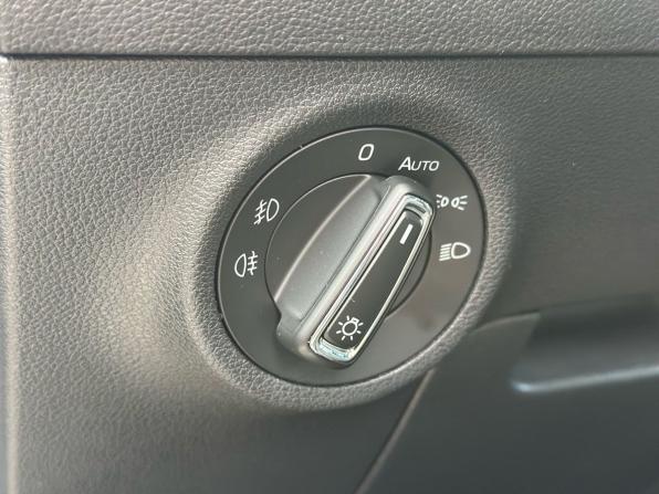 Skoda Karoq I с пробегом 2017 года, цена 2 270 000 рублей, 97000 км, внедорожник, Автокод Объявления