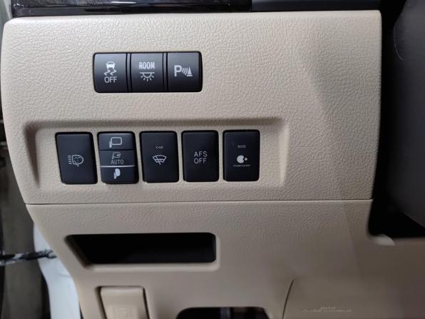 Toyota Alphard II с пробегом 2012 года, цена 3 000 000 рублей, 204716 км, минивэн, Автокод Объявления