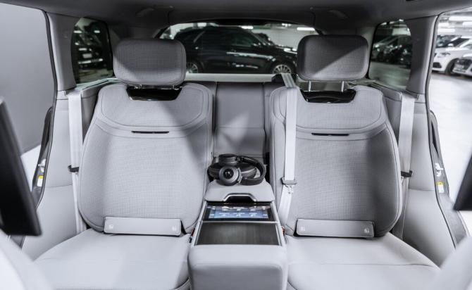 Новый Land Rover Range Rover V 2026 года, цена 35 500 000 рублей, внедорожник, Автокод Объявления
