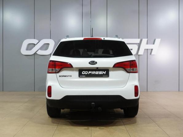 Kia Sorento II Рестайлинг с пробегом 2015 года, цена 1 799 000 рублей, 208744 км, внедорожник, Автокод Объявления